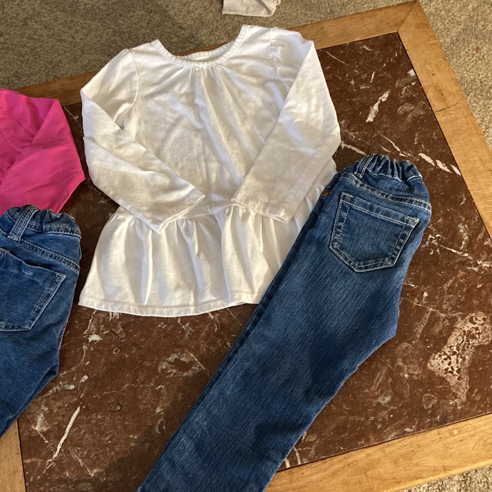 Bundle of Outfits - Picture 4 of 4